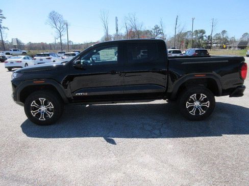 New 2025 GMC Canyon AT4 image 8