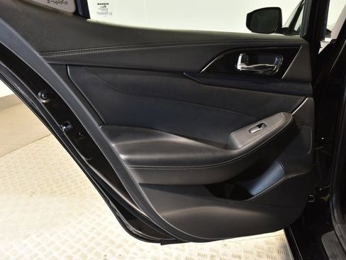 Used 2021 Nissan Maxima Platinum w/ Sport Mat Group FWD image 27