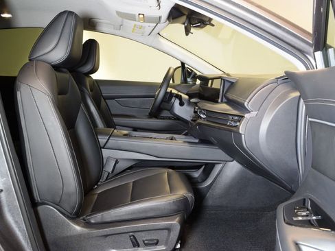 Used 2025 Nissan Murano SV image 31