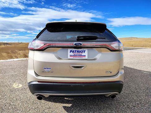 Used 2017 Ford Edge SEL w/ Equipment Group 201A image 4