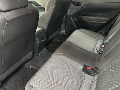 Used 2024 Subaru Crosstrek 2.0i Premium w/ Popular Package #3 AWD/4WD image 16