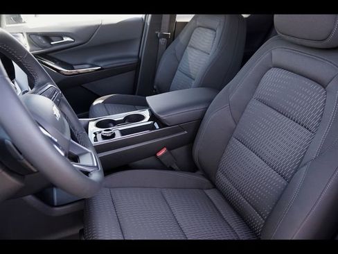 New 2026 Chevrolet Equinox LT FWD image 3