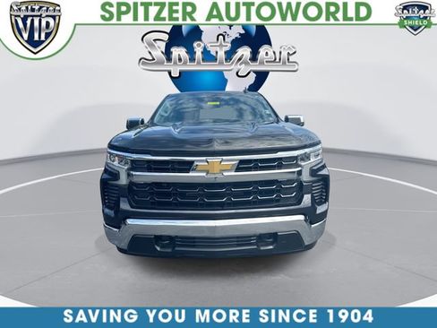 Used 2023 Chevrolet Silverado 1500 LT AWD/4WD image 3