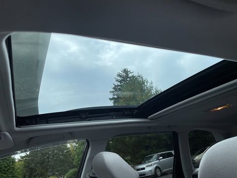 Used 2016 Subaru Forester 2.5i Premium image 34