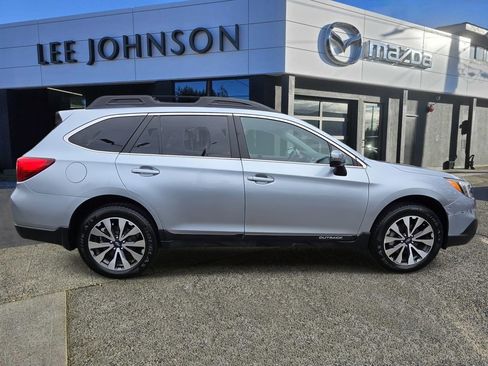 Used 2015 Subaru Outback 2.5i Limited image 8