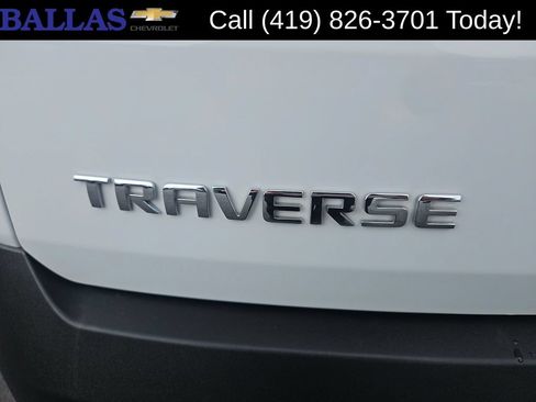 Certified 2023 Chevrolet Traverse LS FWD image 32