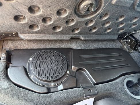 Used 2012 RAM 2500 Laramie w/ Cold Weather Group AWD/4WD image 17