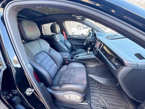 Used 2021 Porsche Macan GTS w/ Sport Chrono Package image 33