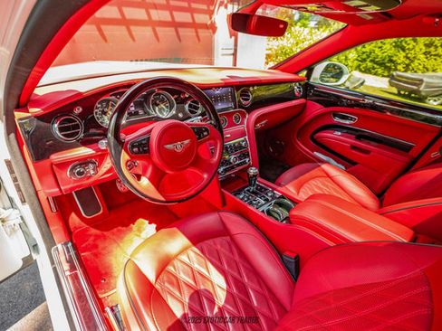 Used 2019 Bentley Mulsanne Speed image 58