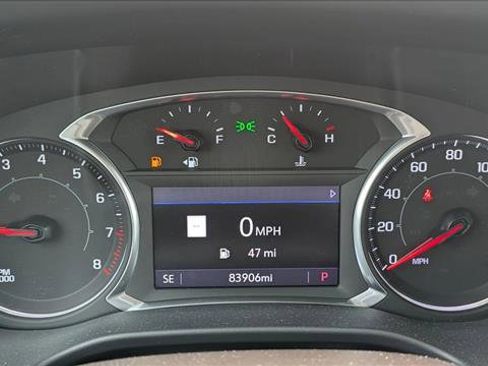 Used 2021 GMC Acadia SLT image 11