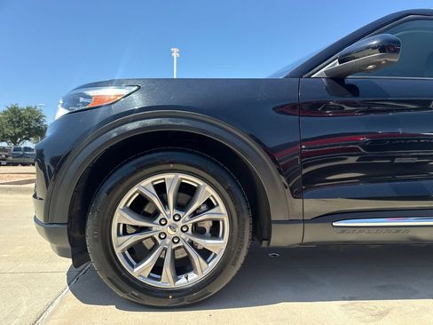 Used 2023 Ford Explorer Limited RWD image 5