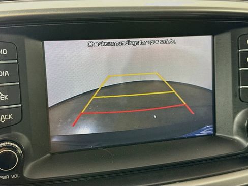 Used 2019 Kia Sorento L FWD image 16