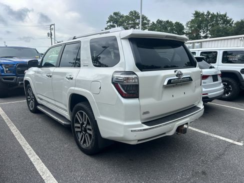 Used 2018 Toyota 4Runner Limited AWD/4WD image 2