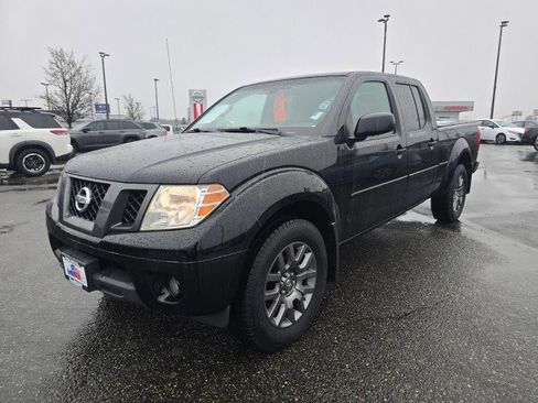 Used 2012 Nissan Frontier SV image 7