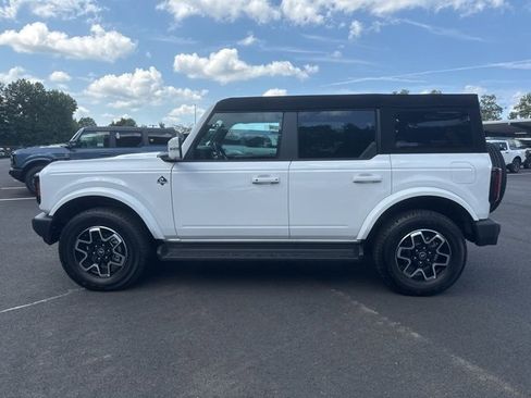 New 2025 Ford Bronco Outer Banks image 2
