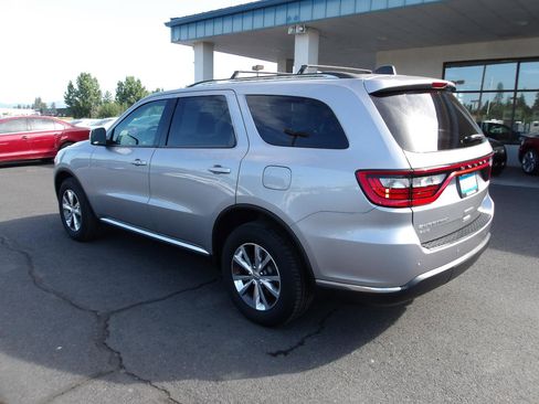 Used 2016 Dodge Durango Limited w/ Nav & Power Liftgate Group AWD/4WD image 3