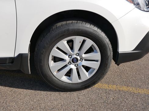 Used 2019 Subaru Outback 2.5i Premium w/ Popular Package #2 image 15