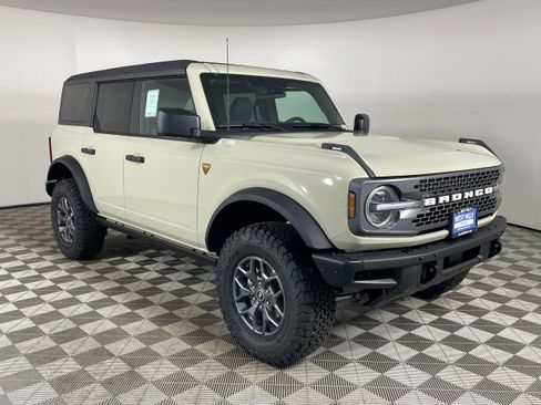 New 2025 Ford Bronco Badlands AWD/4WD image 24