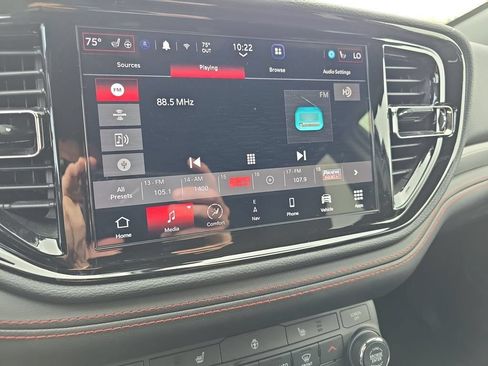 Used 2025 Dodge Durango GT RWD image 21
