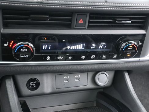 New 2026 Nissan Rogue SV image 12