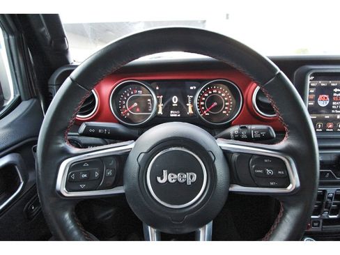 Used 2018 Jeep Wrangler Unlimited Rubicon AWD/4WD image 15