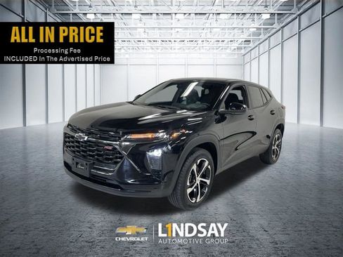 Used 2024 Chevrolet Trax RS FWD image 1