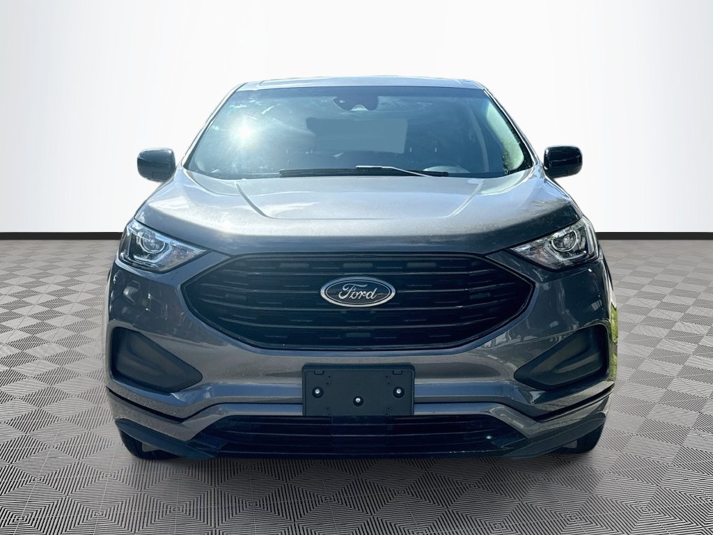 Used 2023 Ford Edge SE w/ Black Appearance Package AWD/4WD image 2