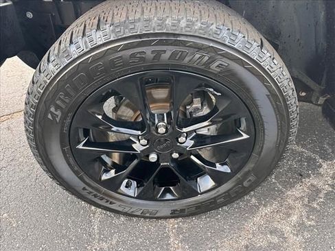 Used 2020 Jeep Wrangler Unlimited Sahara image 14