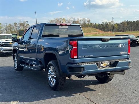 New 2026 Chevrolet Silverado 2500 High Country w/ High Country Premium Package AWD/4WD image 5