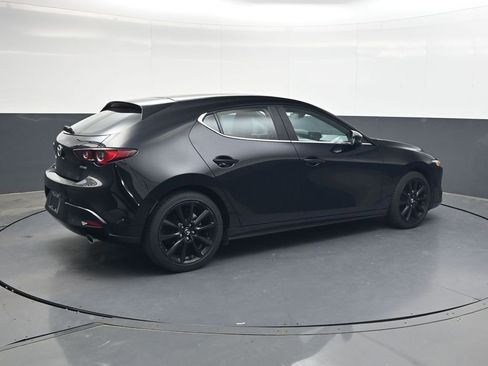 Used 2024 MAZDA MAZDA3 s image 4