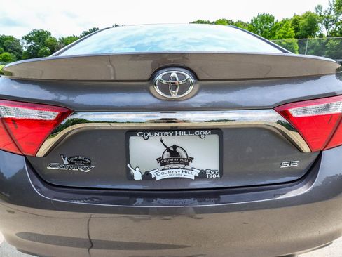 Used 2017 Toyota Camry SE w/ Protection Package (Q2) FWD image 35