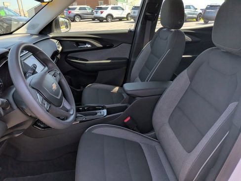 Used 2021 Chevrolet TrailBlazer LS AWD/4WD image 4