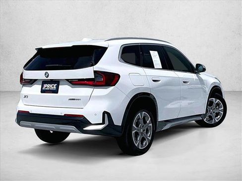 Used 2024 BMW X1 xDrive28i w/ Technology Package AWD/4WD image 2