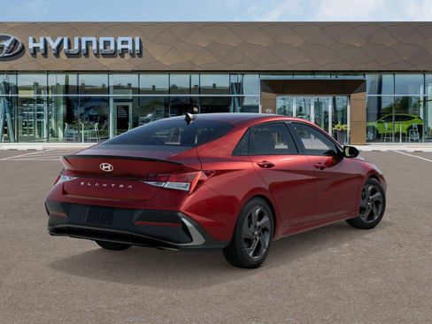 Used 2026 Hyundai Elantra Sport FWD image 4
