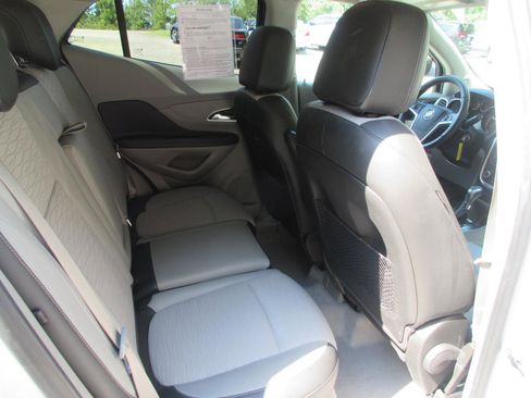Used 2016 Buick Encore FWD image 19