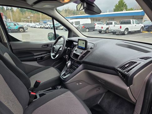 Used 2022 Ford Transit Connect XL image 15
