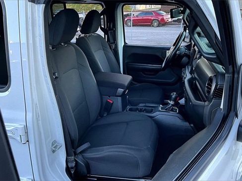Used 2022 Jeep Wrangler Unlimited Sport image 26