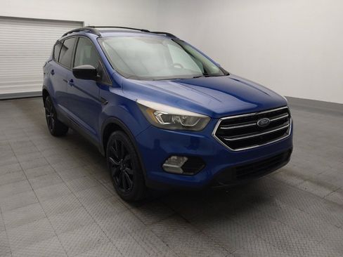 Used 2017 Ford Escape SE w/ SE Sport Appearance Package FWD image 13