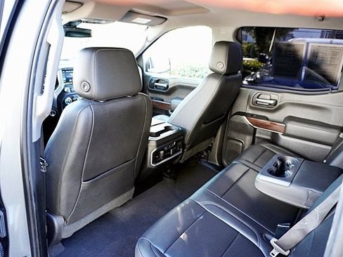 Used 2019 GMC Sierra 1500 SLT w/ SLT Premium Plus Package image 22