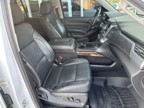 Used 2018 Chevrolet Tahoe LT image 12