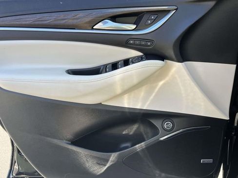 Certified 2024 Buick Enclave Avenir w/ Avenir Technology Package image 31