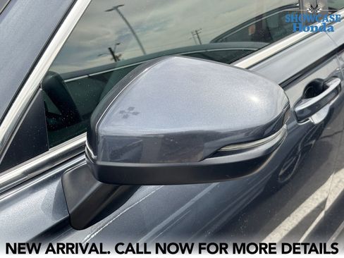 Used 2023 Honda CR-V EX-L image 9