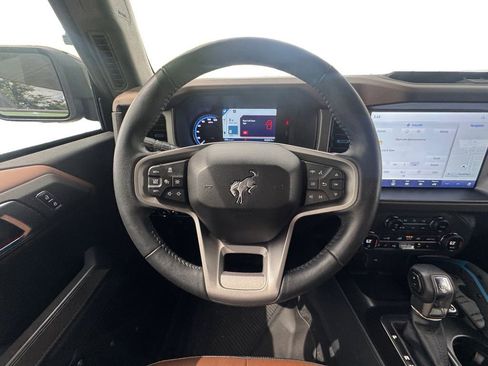 Used 2023 Ford Bronco Outer Banks AWD/4WD image 13