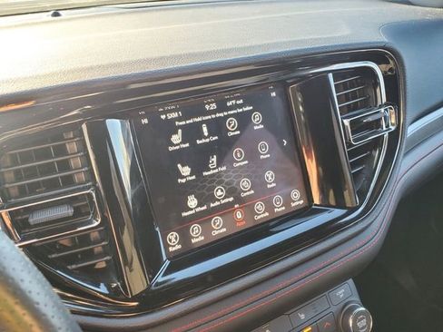 Used 2023 Dodge Durango GT image 28