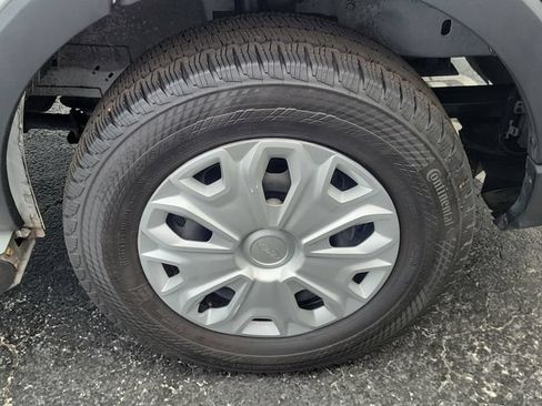 Used 2025 Ford Transit 250 Low Roof w/ Exterior Upgrade Package RWD image 16