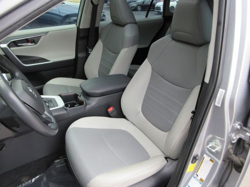 Used 2022 Toyota RAV4 Limited w/ Limited Grade Weather Package image 33