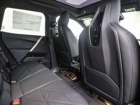 New 2026 BMW iX xDrive60 w/ Premium Package image 26