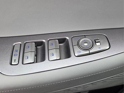Used 2025 Hyundai Palisade SEL FWD image 25