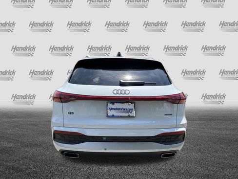 Certified 2025 Audi Q5 Premium w/ Convenience Package AWD/4WD image 8