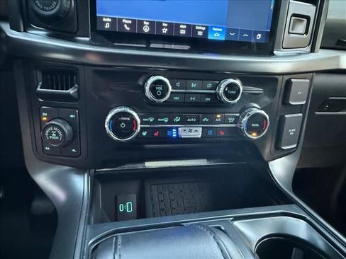 Used 2024 Ford F150 Lariat AWD/4WD image 19
